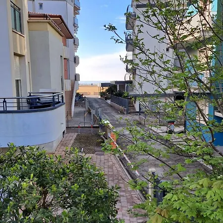דירה La Casa Al Mare קאורלה